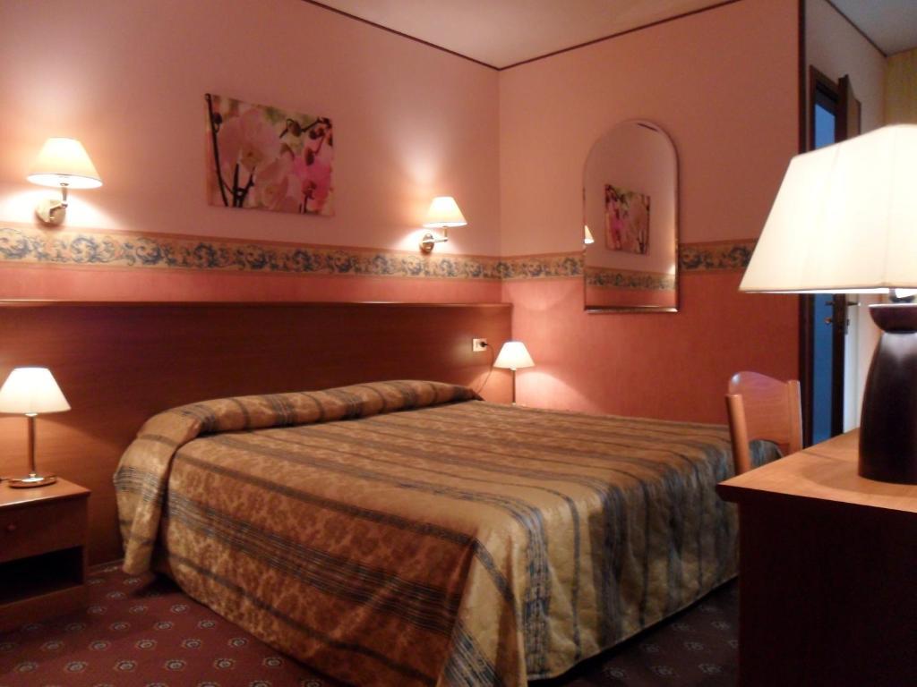 Hotel Natisone San Pietro al Natisone Chambre photo